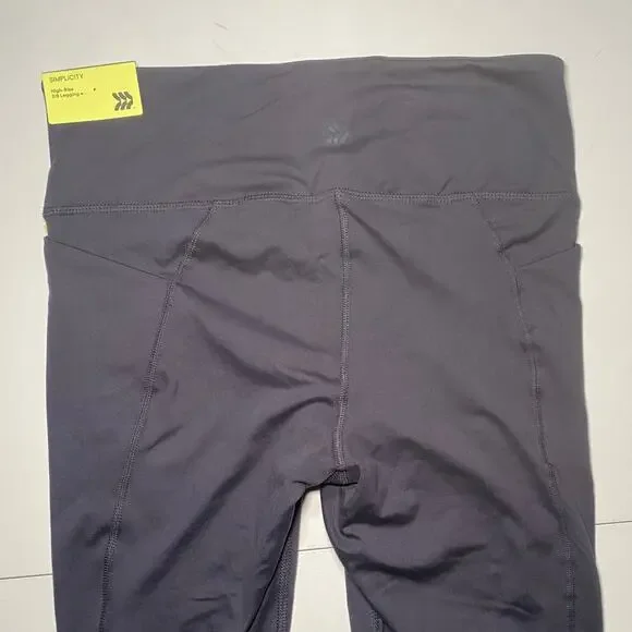 NWT - All in Motion Gray Cropped Yoga Pants - Women's Size M - Picture 3 of 11